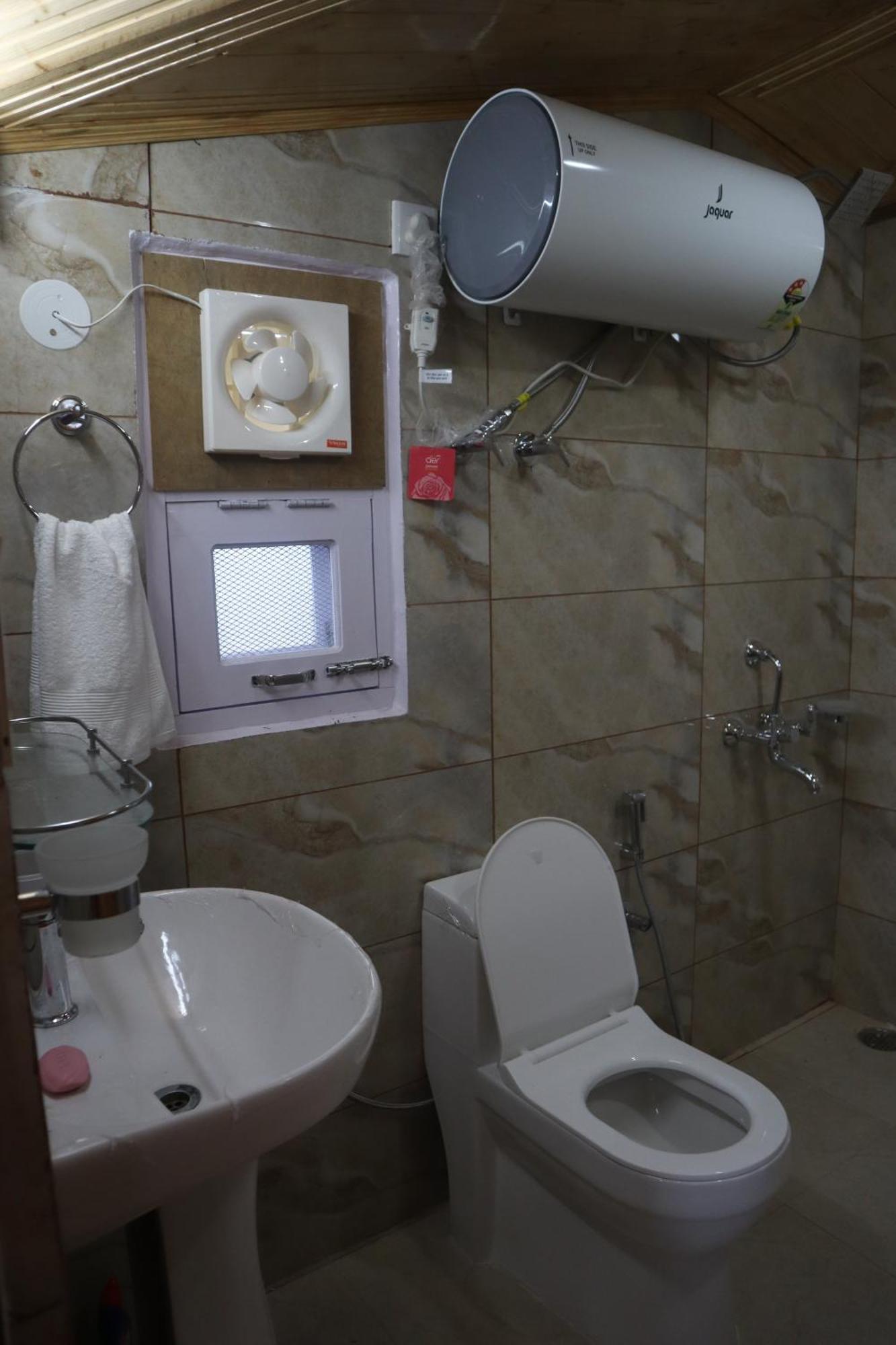 Nav Nidhi B&B Simlá Kültér fotó